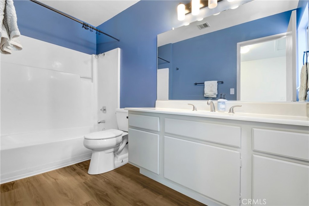 28 Dearborn Circle Property Photo 15