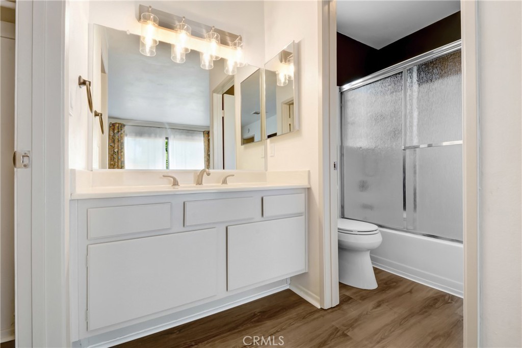 28 Dearborn Circle Property Photo 17