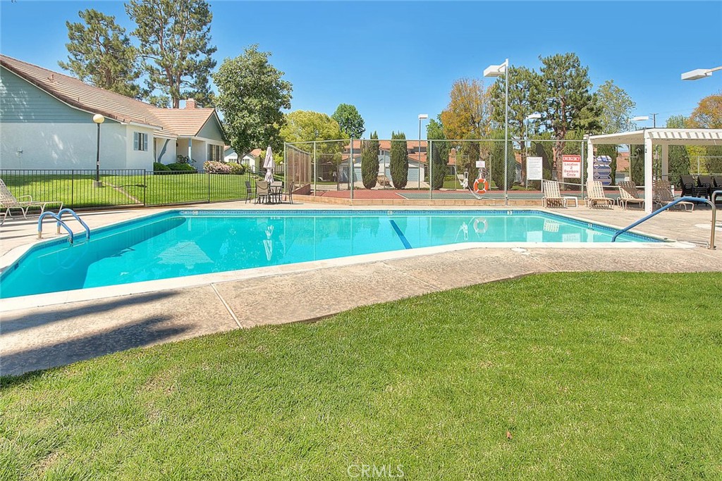 28 Dearborn Circle Property Photo 35