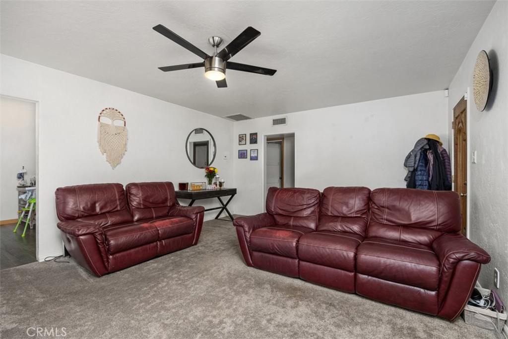 3432 N Arrowhead Avenue Property Photo 10
