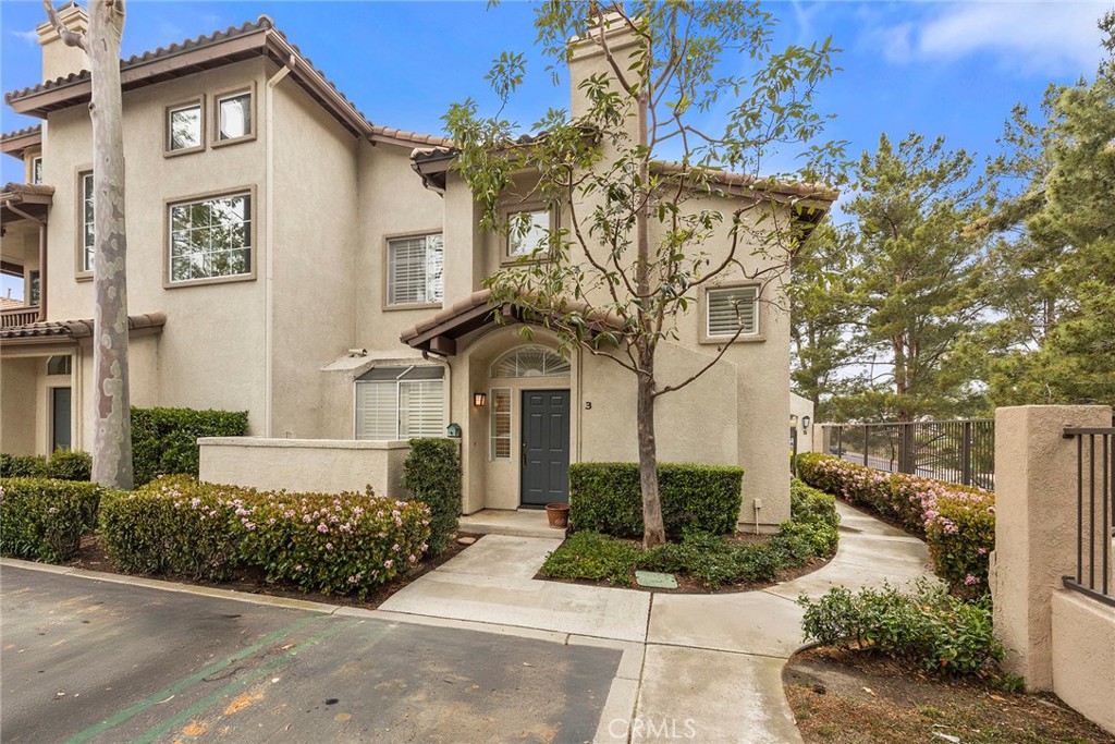 3 Tierra Plano Property Photo 1