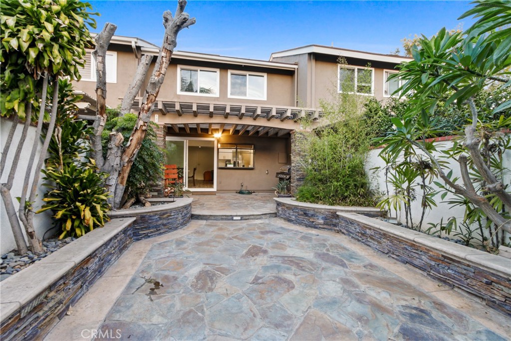 11240 Dover Way Property Photo 1