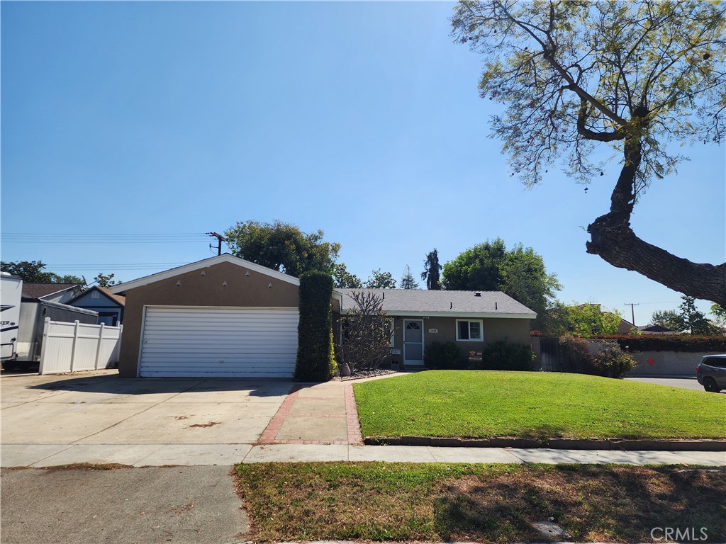 1370 S Oriole Street Property Photo