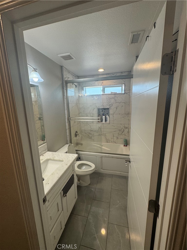 17366 Buckthorn Avenue Property Photo 9