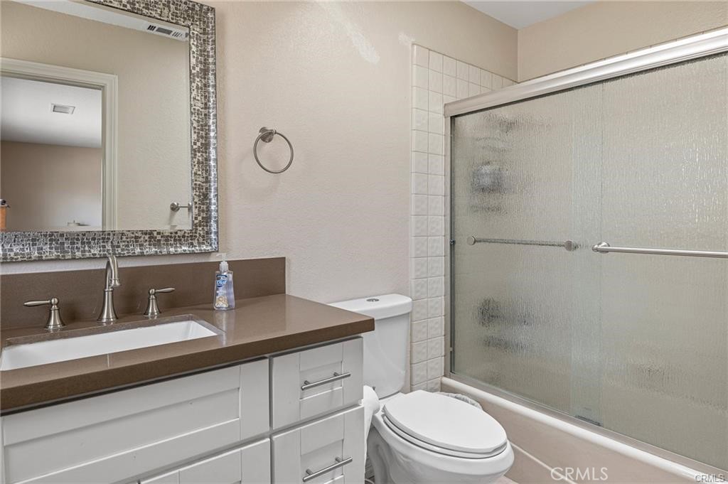 17096 Mission Street Property Photo 5