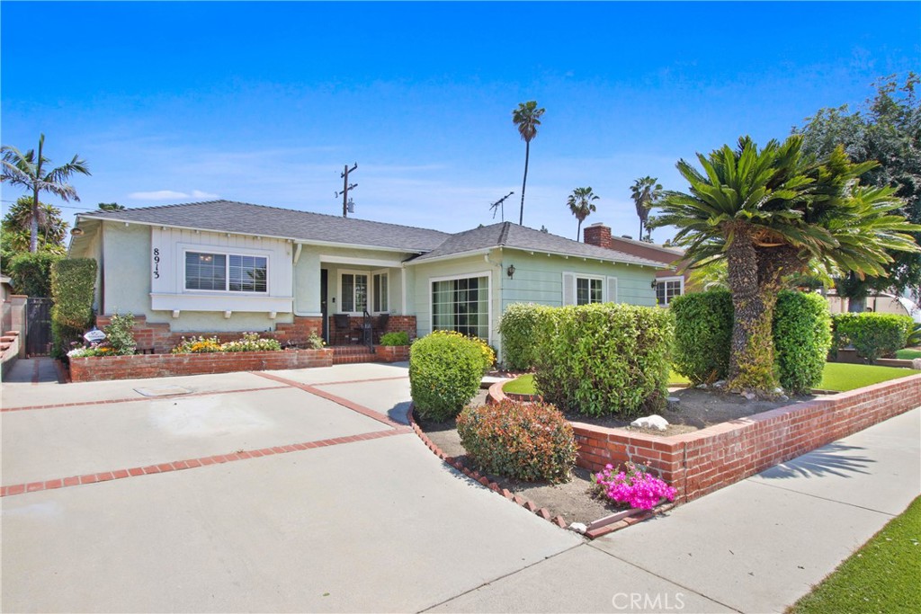 8913 Bexley Drive Property Photo