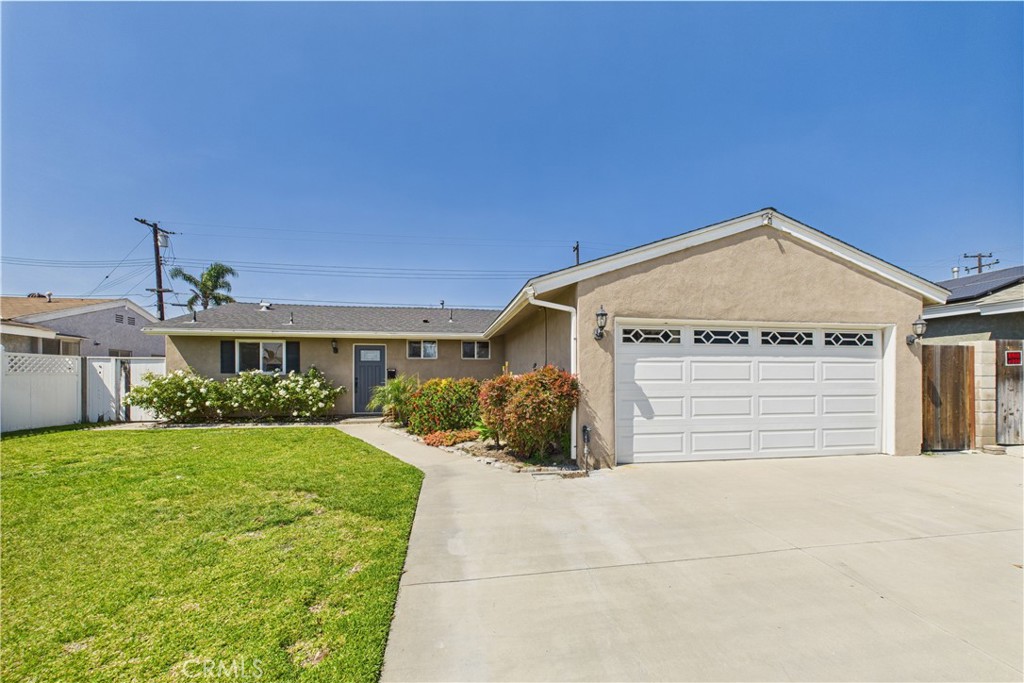 3647 W Myra Avenue Property Photo