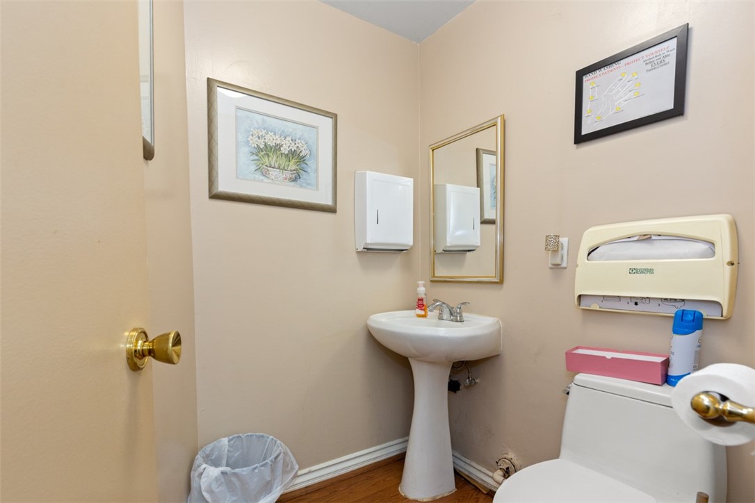 2601 W Ball Road 101 Property Photo 22