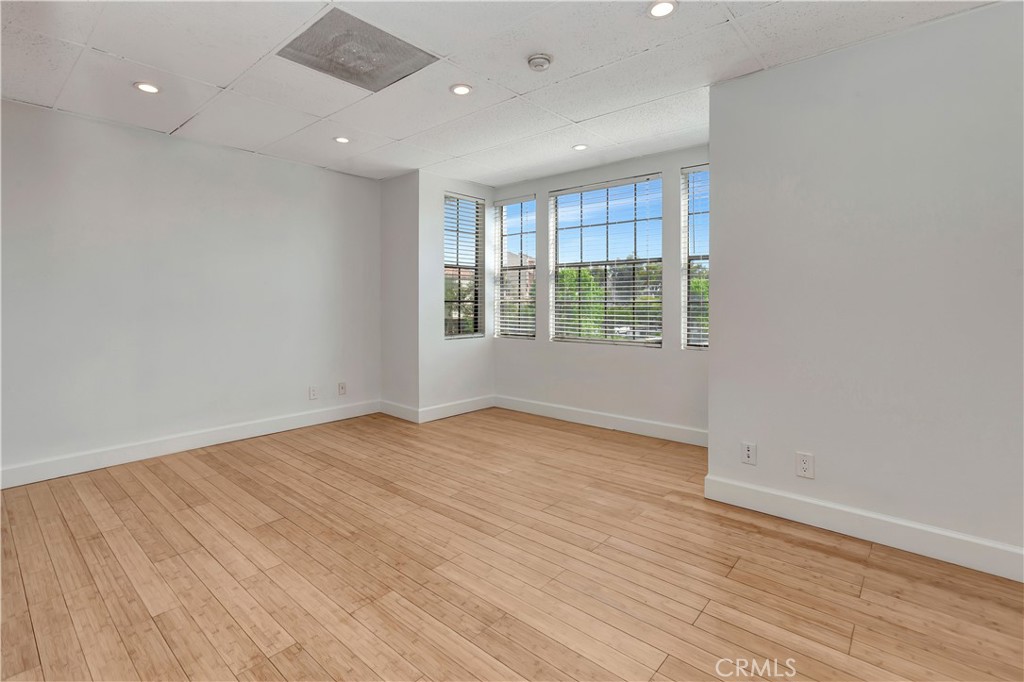 14771 Plaza Drive L Property Photo 4