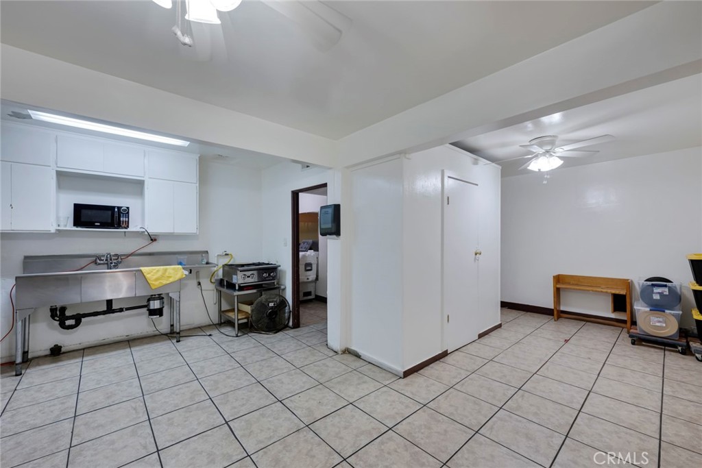 13490 Magnolia Avenue Property Photo 15
