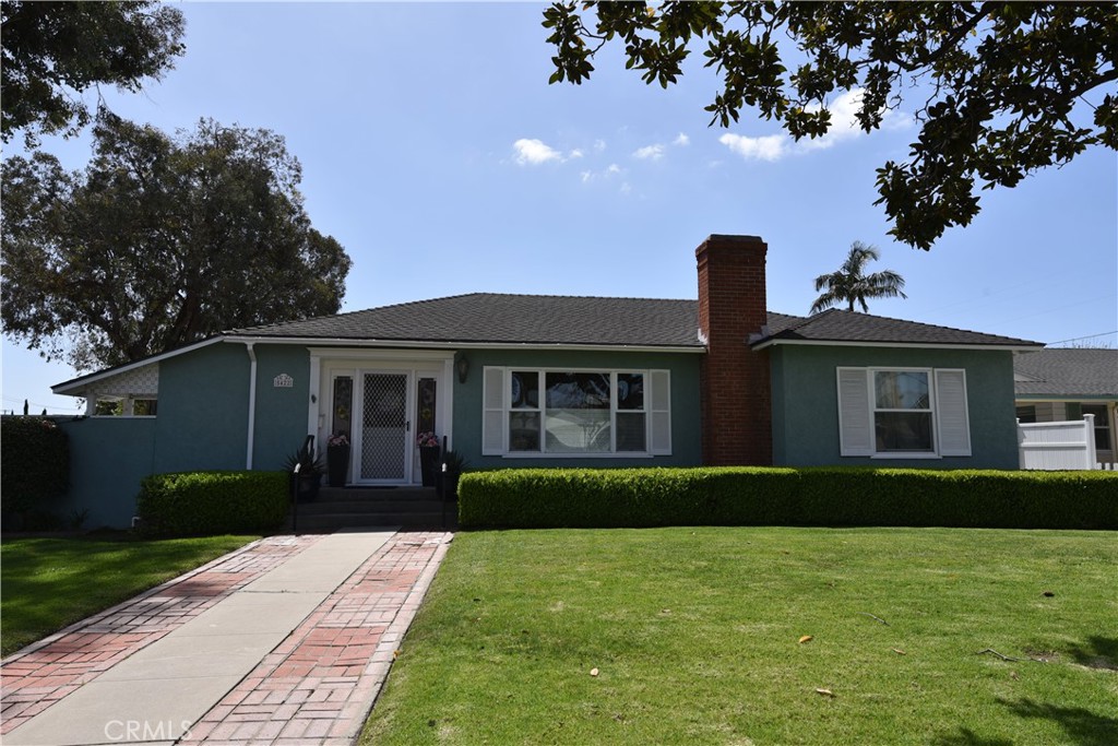 5422 E Harvey Way Property Photo