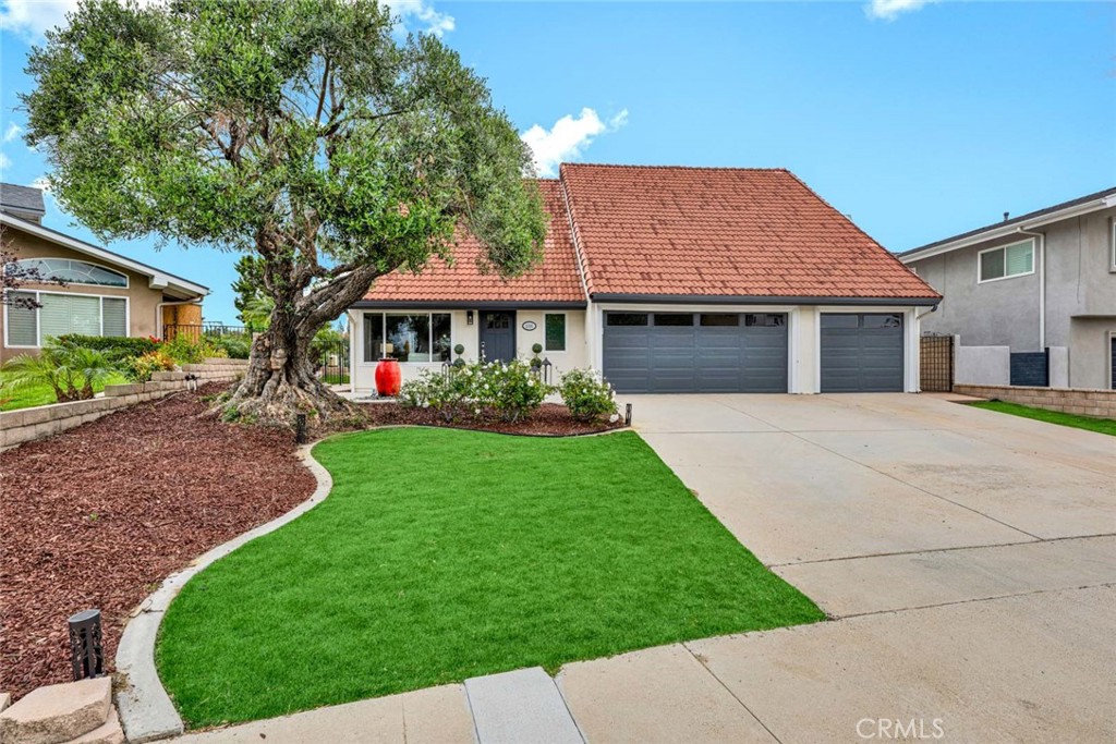 6586 E Via Corral Property Photo 2