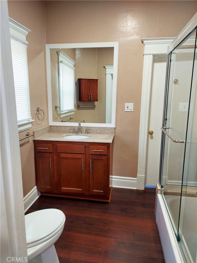 530 S Broadway Property Photo 14