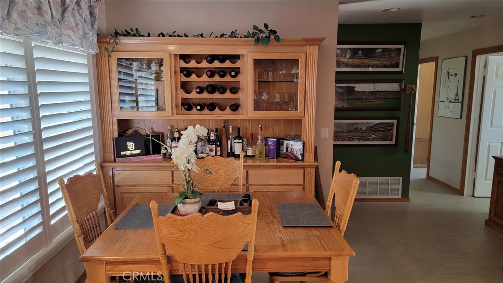 943 Berkenstock Lane Property Photo 5