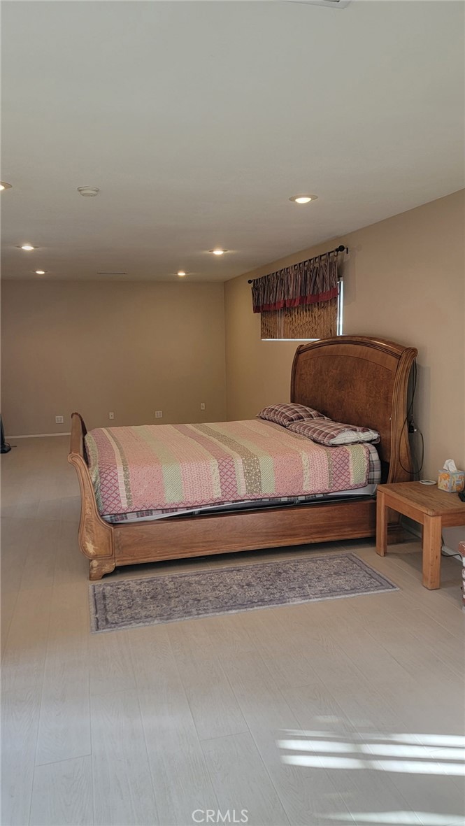 943 Berkenstock Lane Property Photo 8