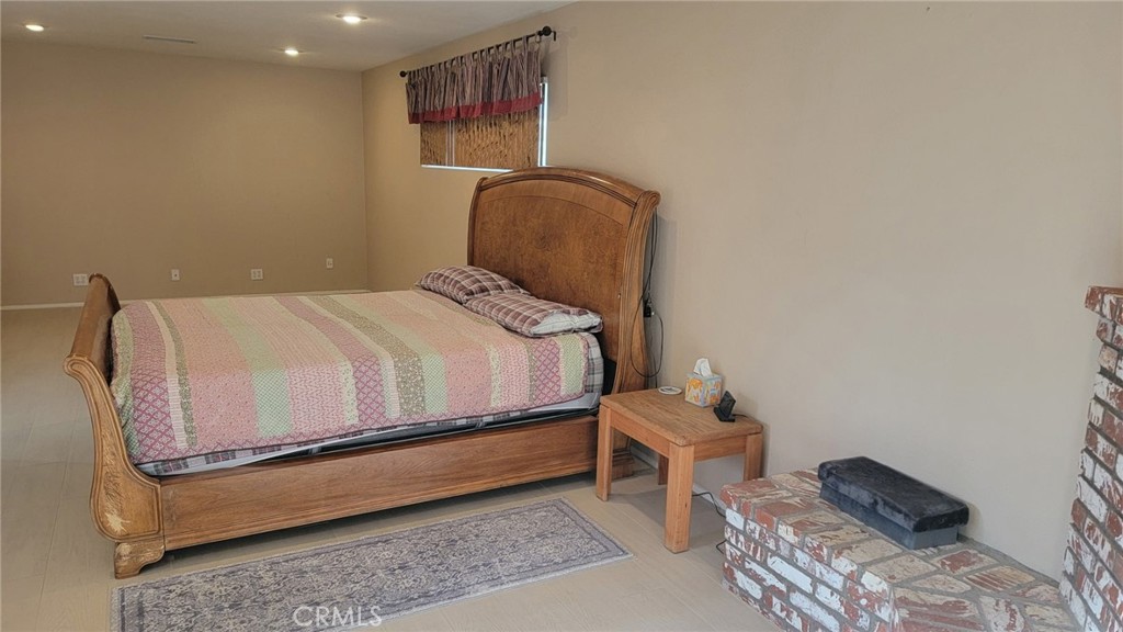 943 Berkenstock Lane Property Photo 9