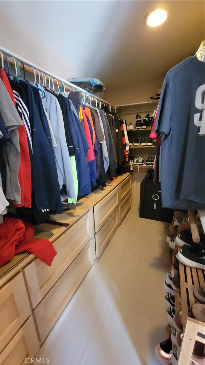 943 Berkenstock Lane Property Photo 14