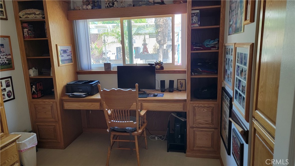 943 Berkenstock Lane Property Photo 15