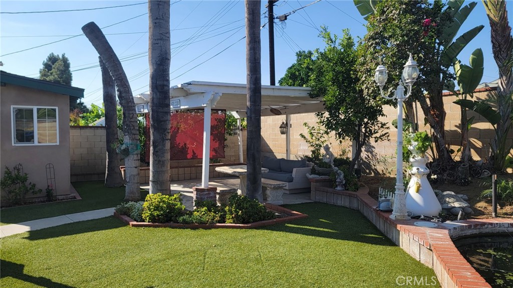 943 Berkenstock Lane Property Photo 17