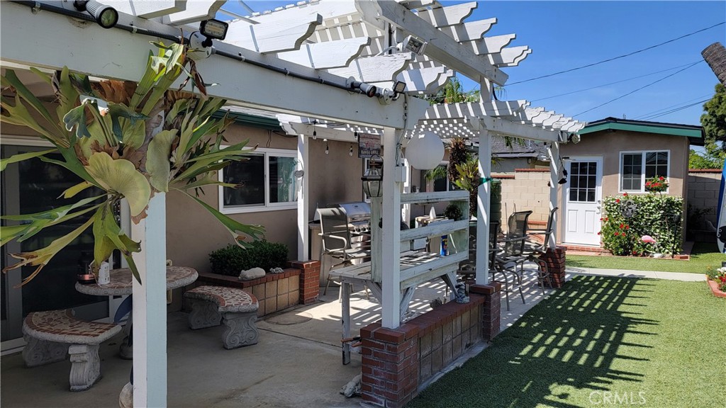 943 Berkenstock Lane Property Photo 19