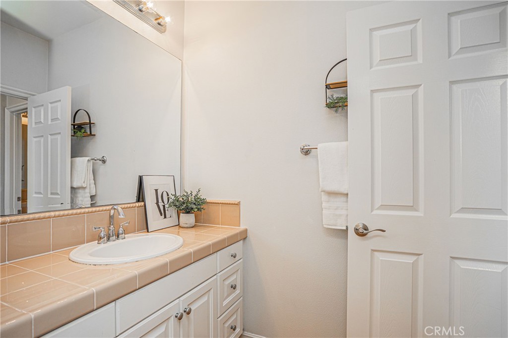 2038 Redfield Street Property Photo 51