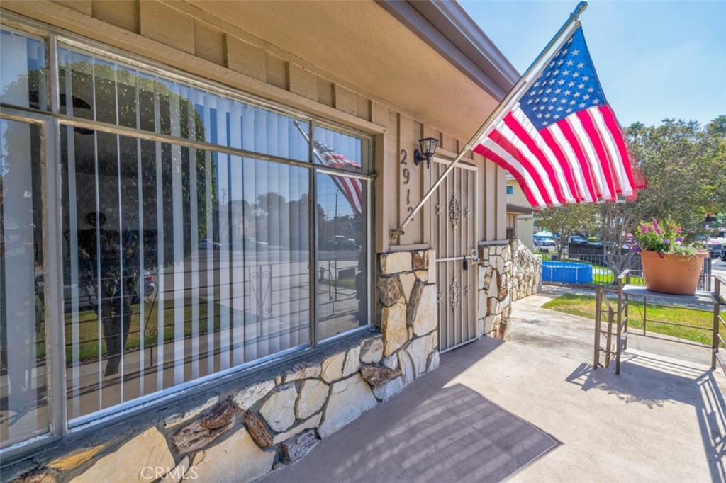 2912 W Via Acosta Property Photo