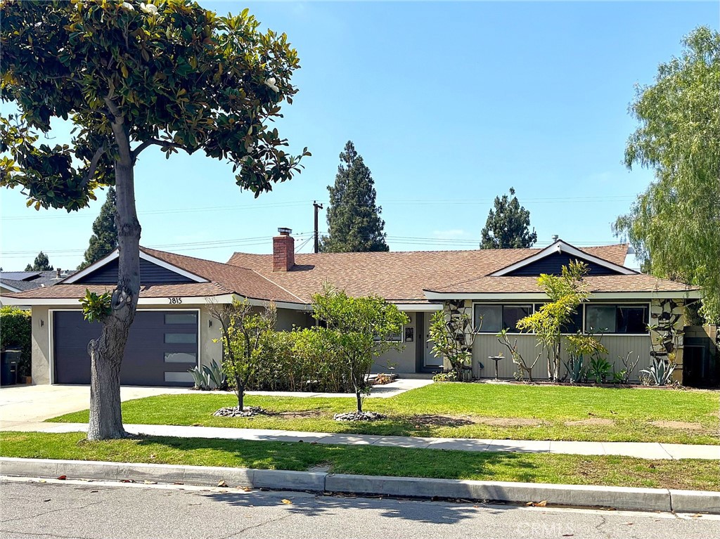 2815 E Coolidge Avenue