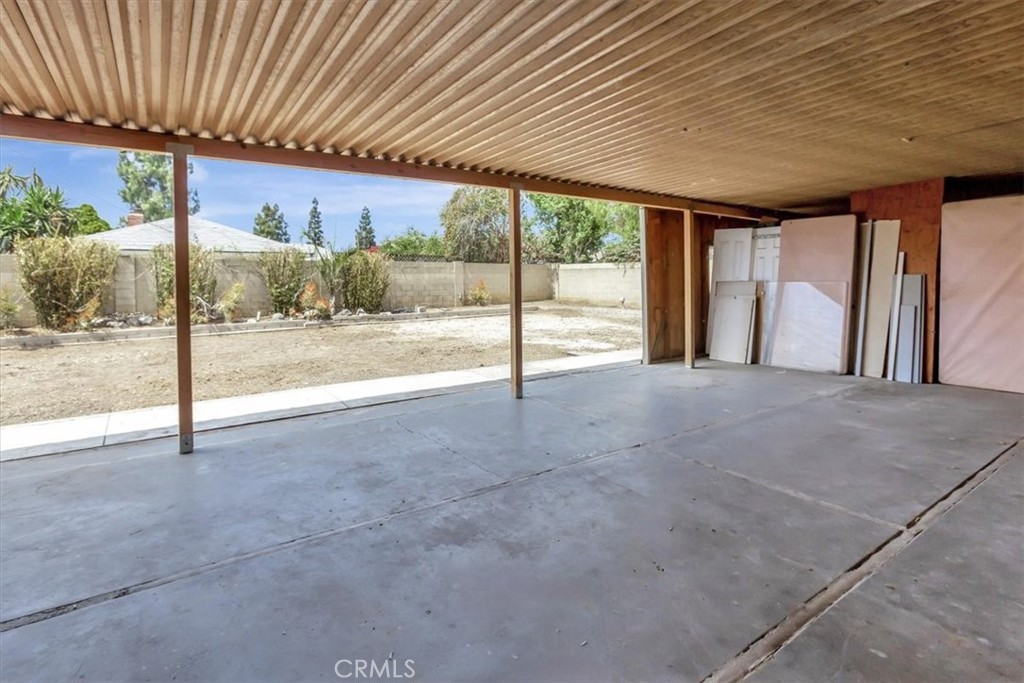 2815 E Coolidge Avenue Property Photo 20