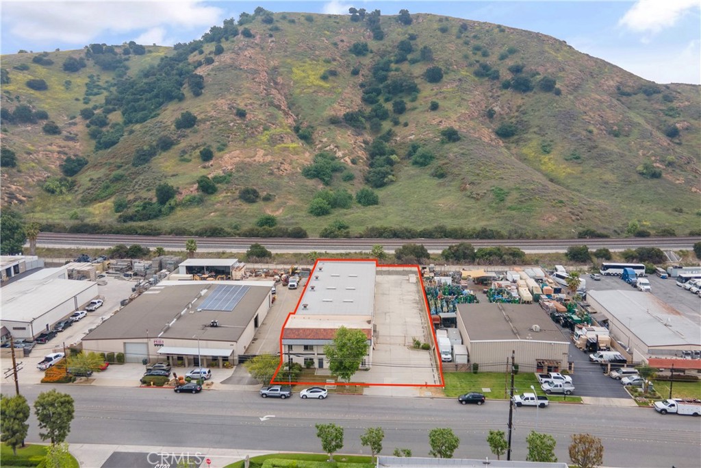 2720 Pomona Boulevard Property Photo 4