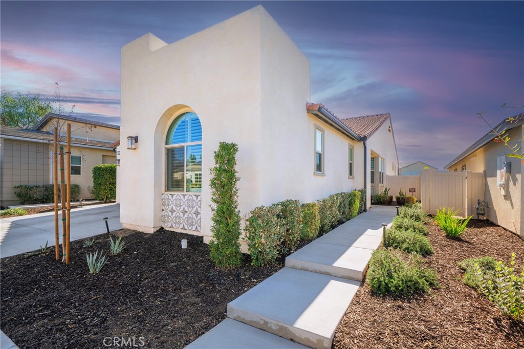 1525 Overpark Lane Property Photo 1