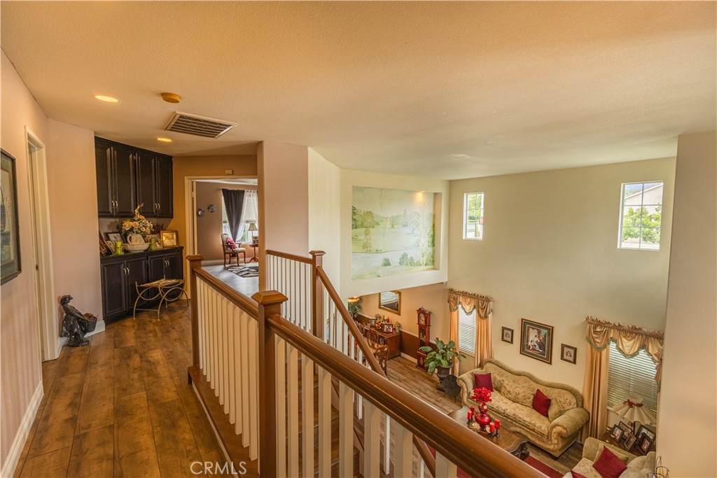 970 Riverview Circle Property Photo 6