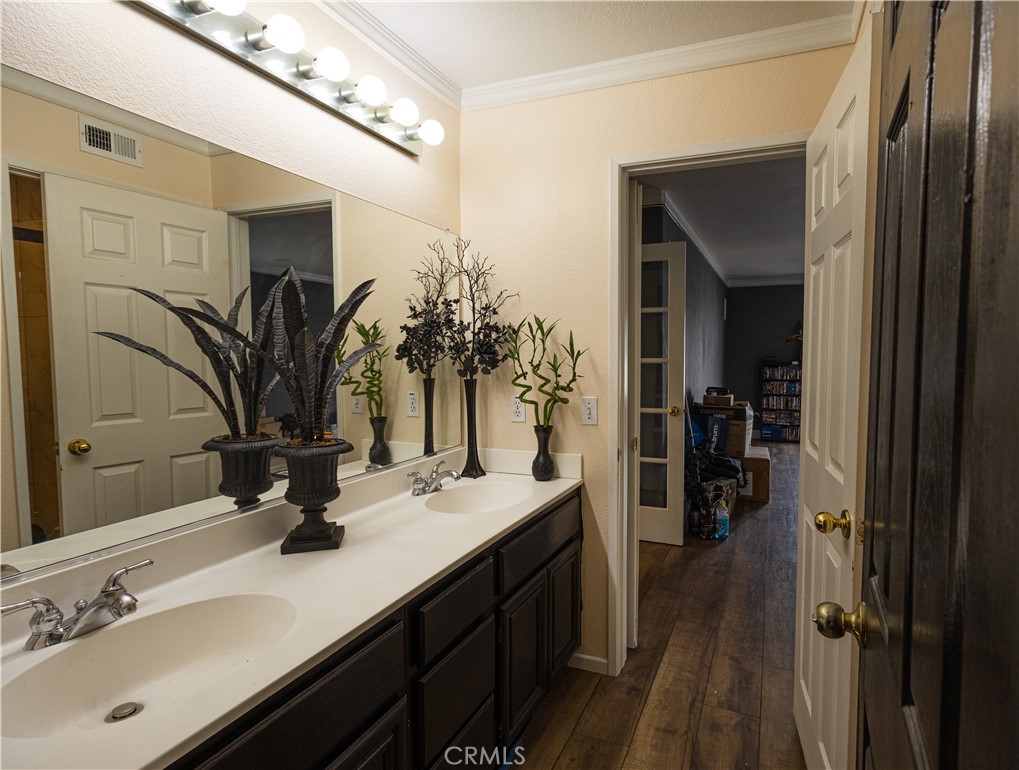 970 Riverview Circle Property Photo 11