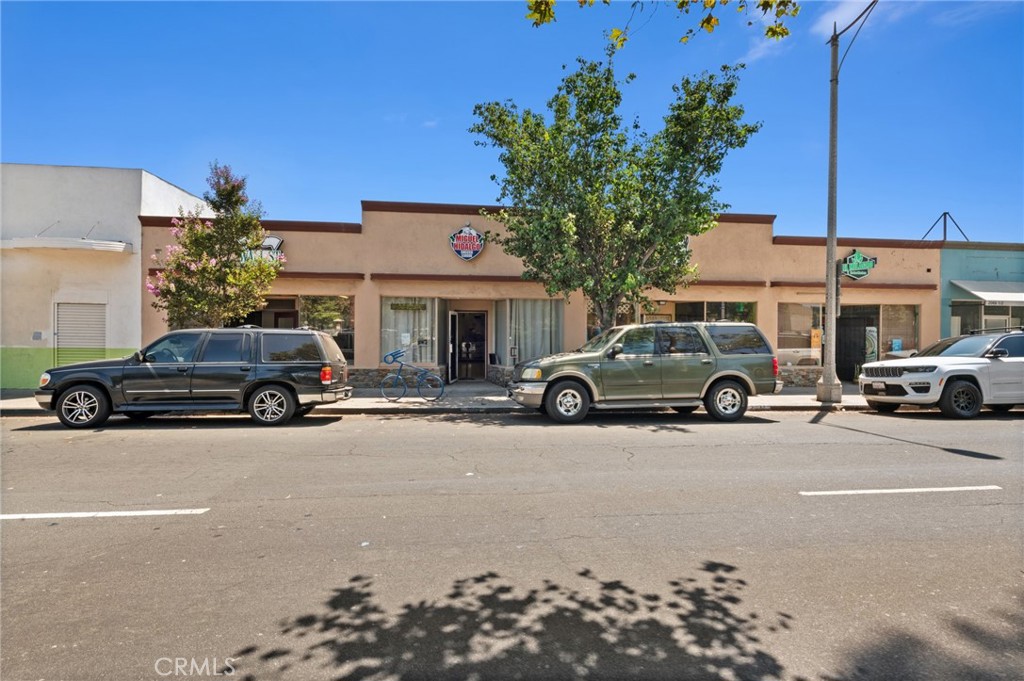 2070 Santa Fe Avenue Property Photo 16