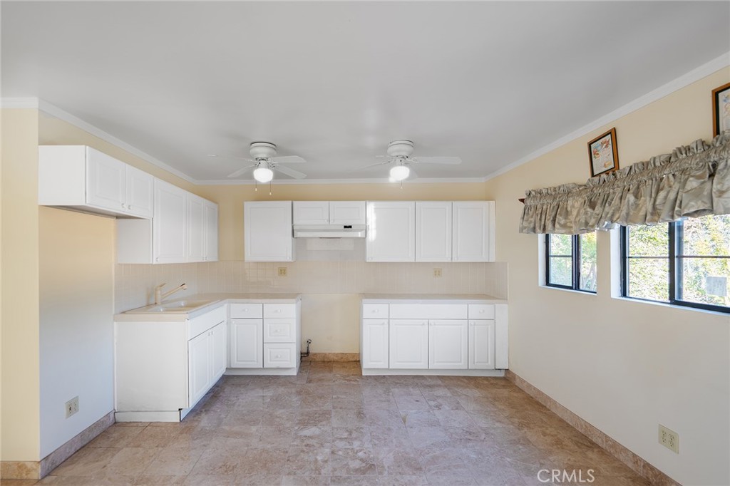 2240 Foothill Boulevard Property Photo 23