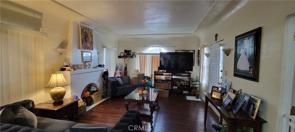 502 E Wellington Avenue Property Photo 3