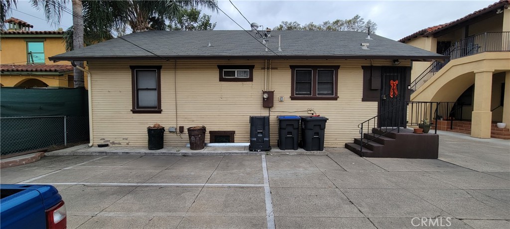 919 N Lacy Street Property Photo 2