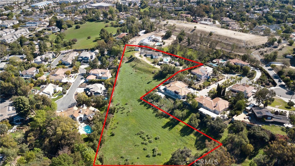 5231 Highland Property Photo 1