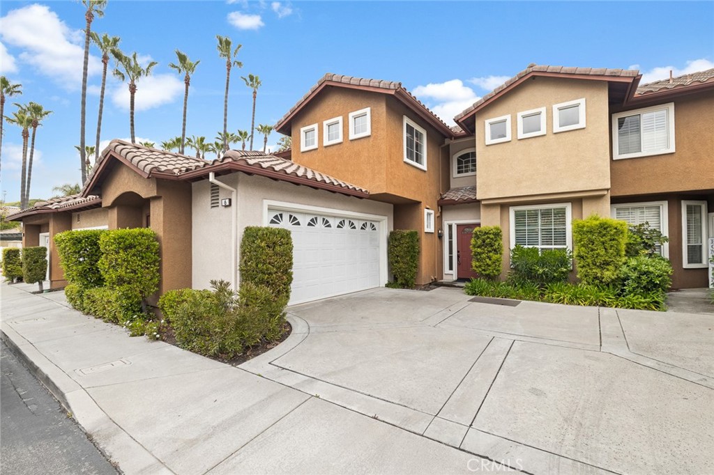 6 Mira Mesa Property Photo 1