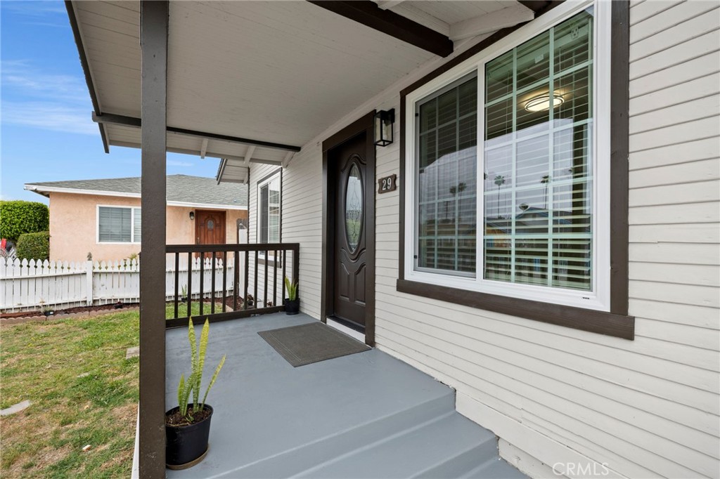 29 W Zane Street Property Photo 2