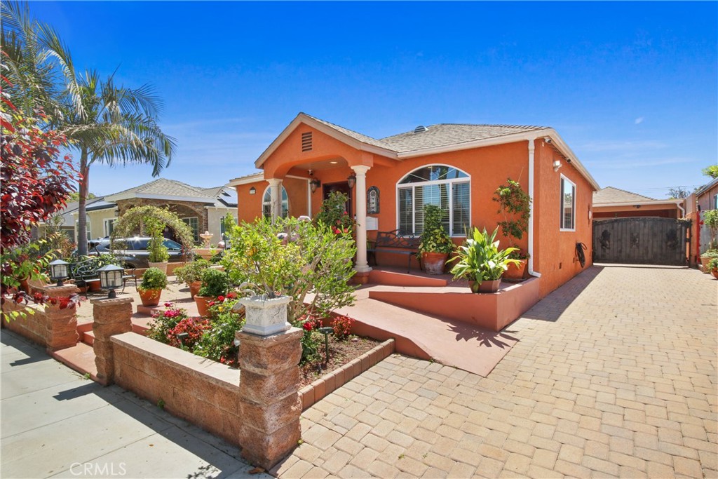 3950 E De Ora Way Property Photo 1