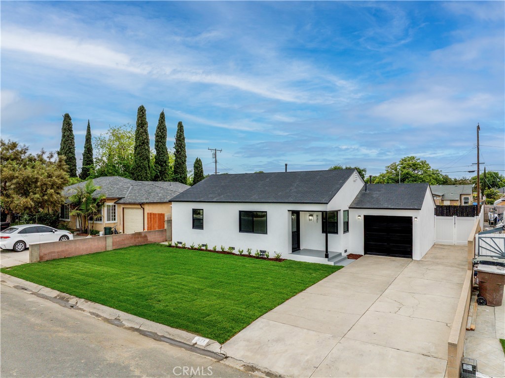 931 N Ventura Street Property Photo
