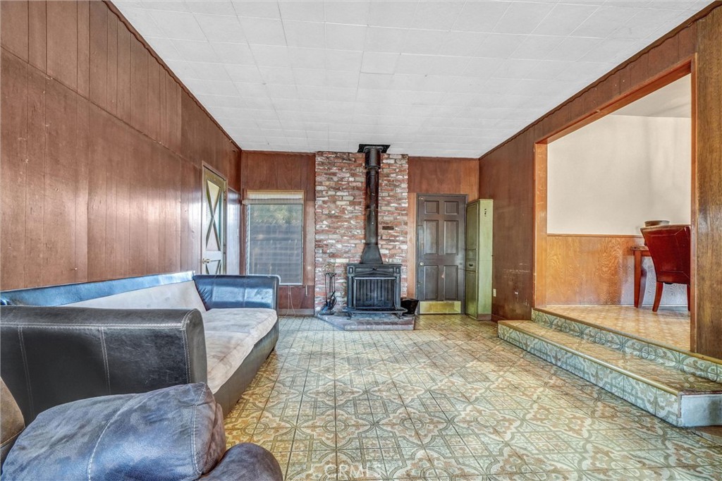 13531 Utica Street Property Photo 7
