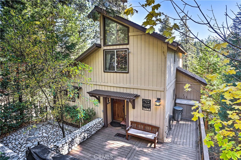 26637 Lake Forest Drive Property Photo 1