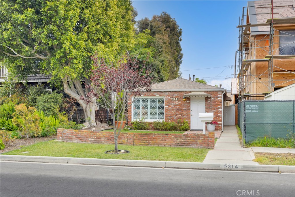 5314 E 4th Street Property Photo 1