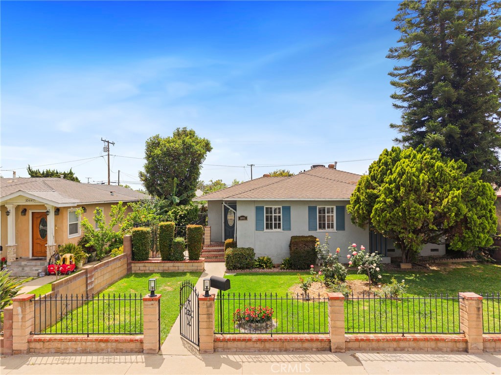 10441 La Mirada Boulevard Property Photo