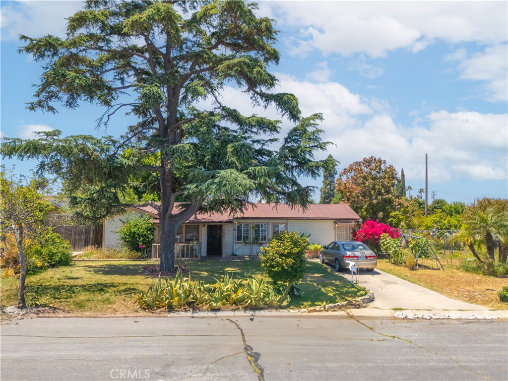 9106 Bestel Avenue Property Photo