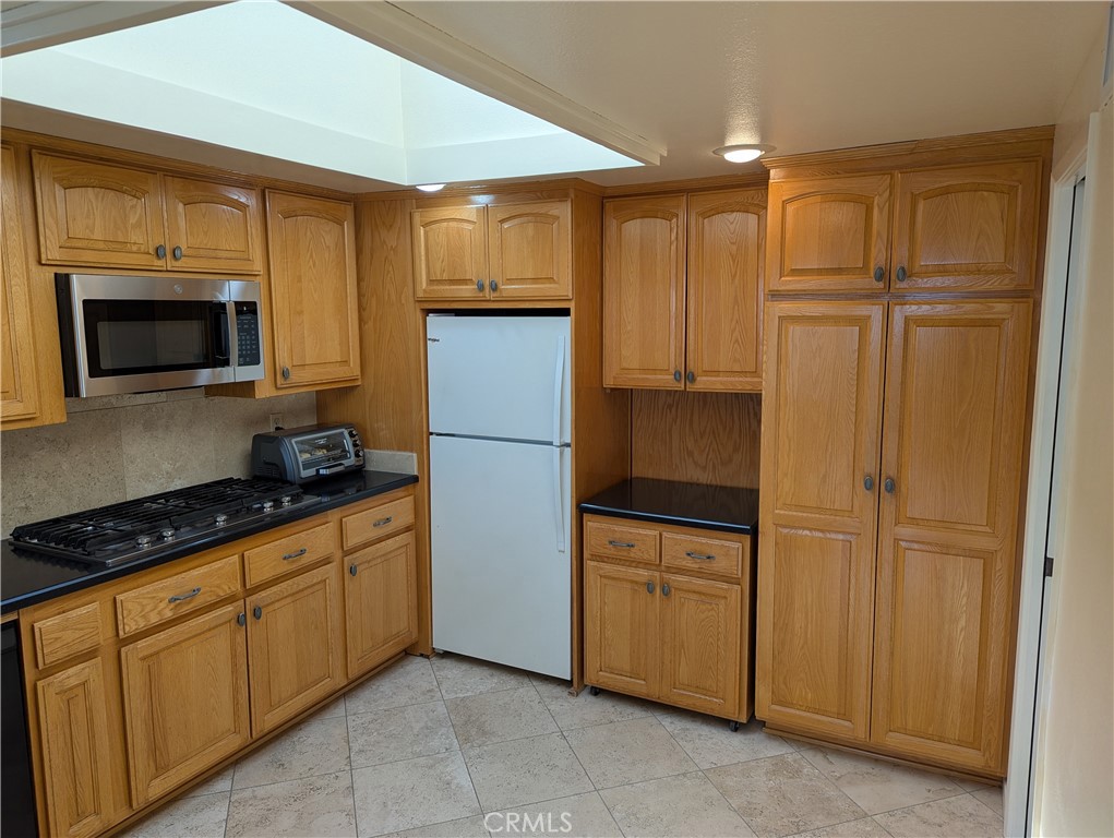 270 Cagney Lane 308 Property Photo 20