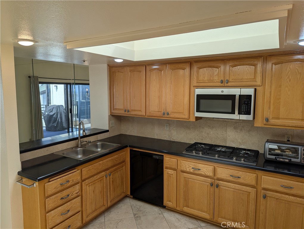 270 Cagney Lane 308 Property Photo 23