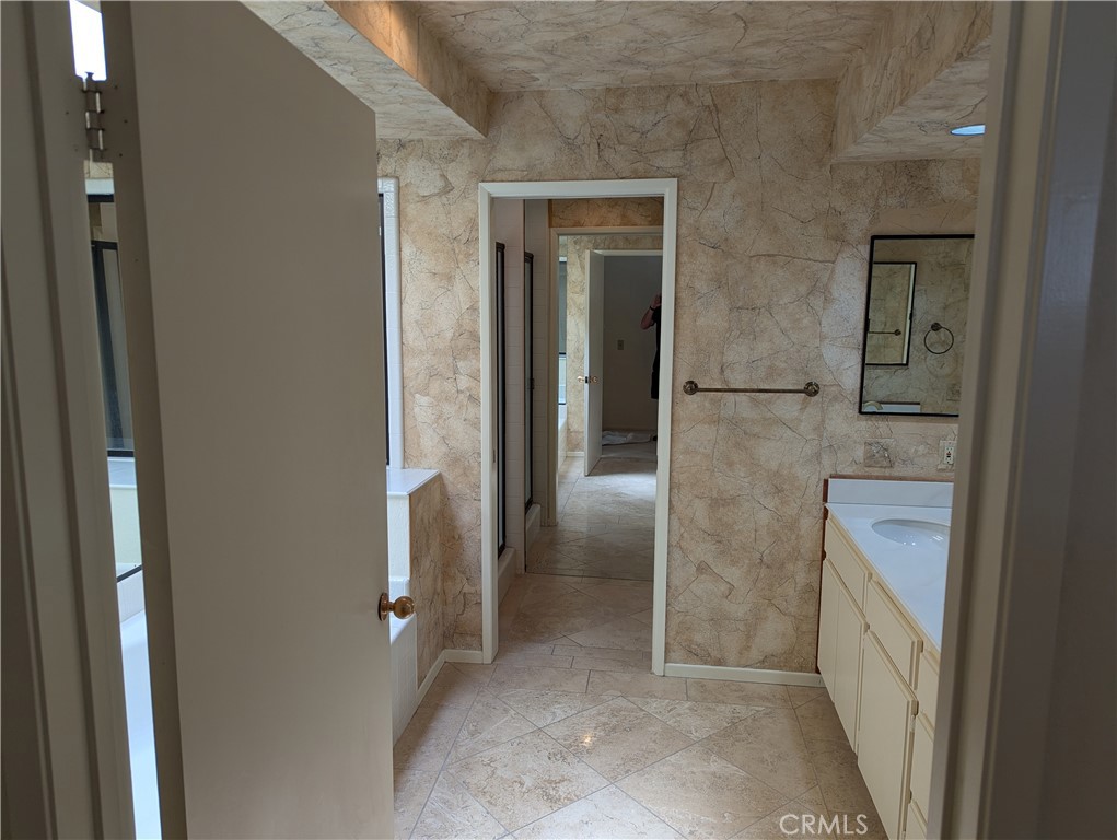 270 Cagney Lane 308 Property Photo 50
