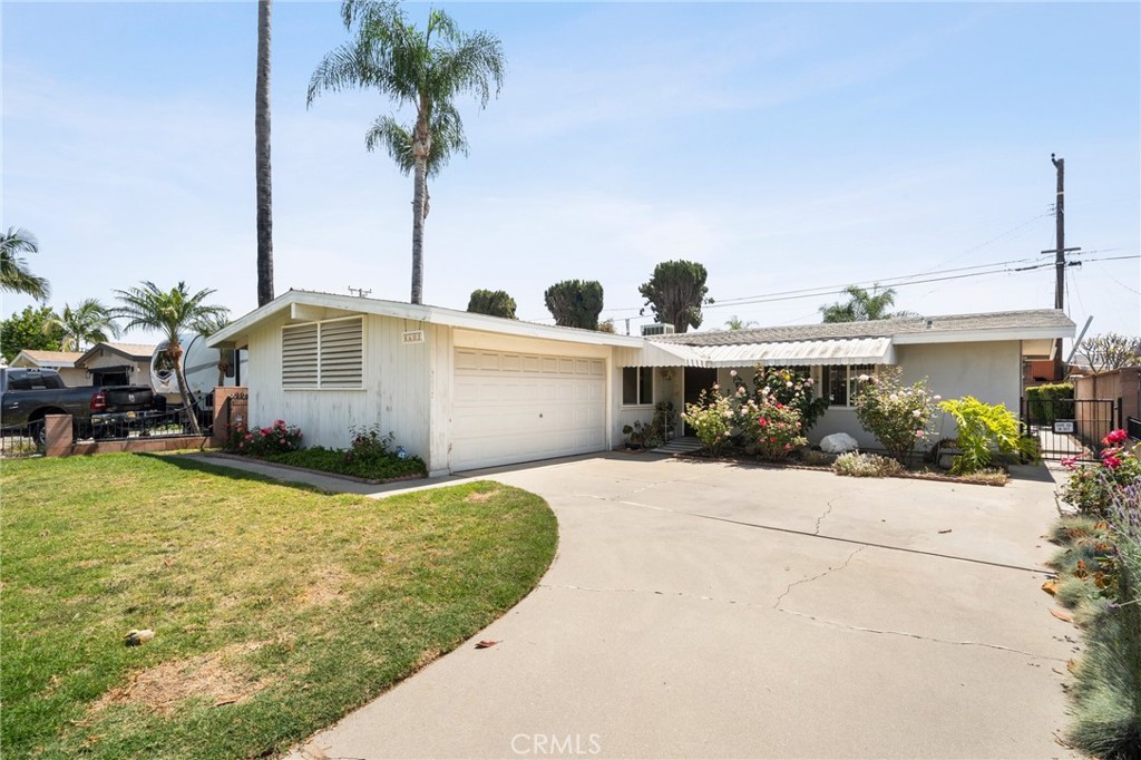 8602 Flallon Avenue Property Photo 1